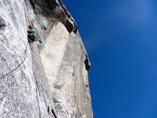 Martynas approaching the Kor roof