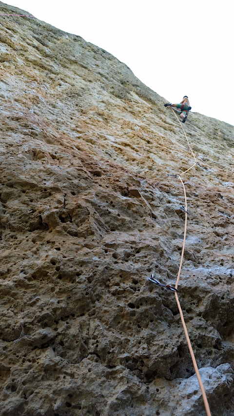 Martynas on the classic "Flexion" (7a)