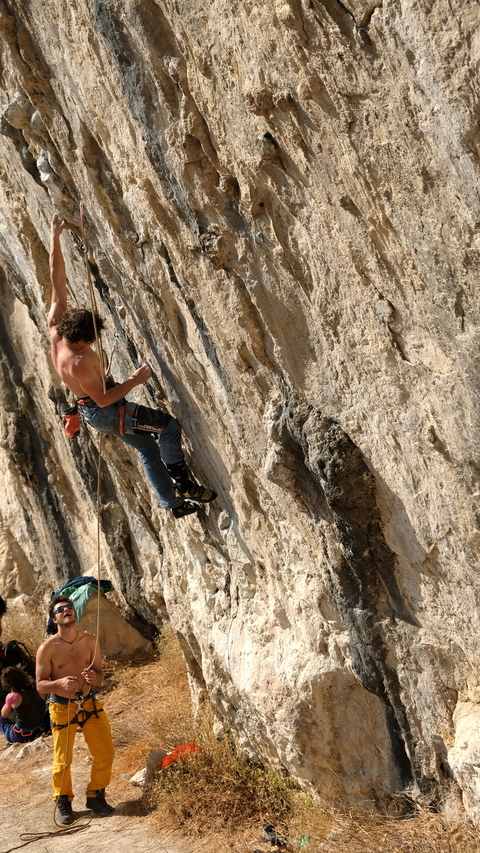 Gedas back on "Lourdes", 8a, Makinodromo. This time in style!