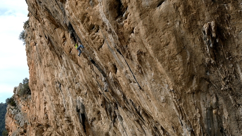 Gedas airborne on "Lourdes", 8a, Makinodromo