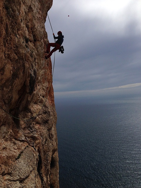 Vilma rappeling